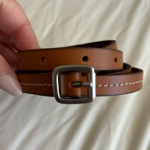 NWOT Skinny brown belt